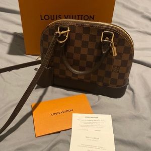 Louis Vuitton Alma BB Damier